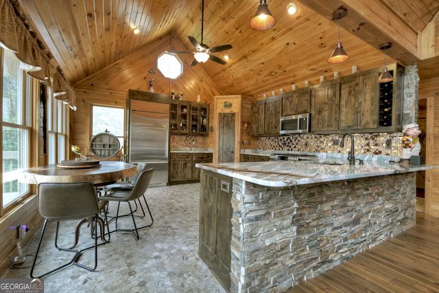 324 Cooper Creek Drive, Suches, GA 30572