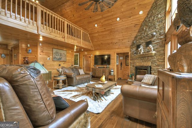 324 Cooper Creek Drive, Suches, GA 30572