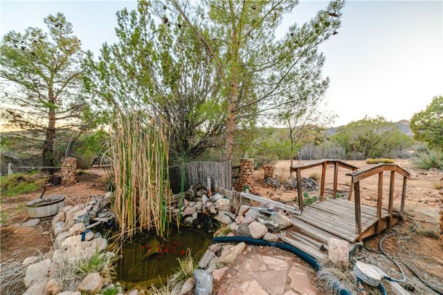 7270 N Pine Valley Drive, Hackberry, AZ 86411