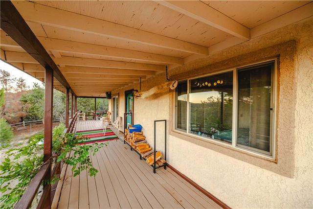 7270 N Pine Valley Drive, Hackberry, AZ 86411