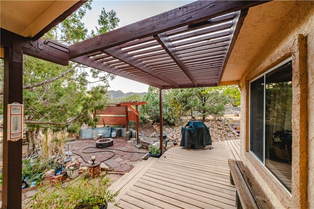 7270 N Pine Valley Drive, Hackberry, AZ 86411