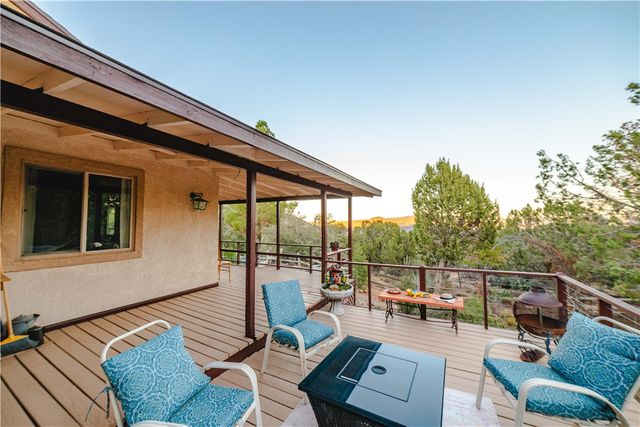 7270 N Pine Valley Drive, Hackberry, AZ 86411