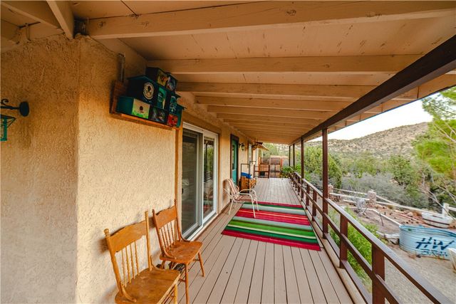 7270 N Pine Valley Drive, Hackberry, AZ 86411