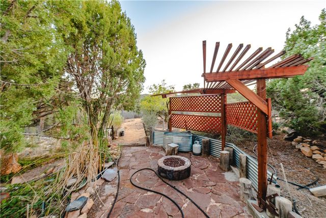 7270 N Pine Valley Drive, Hackberry, AZ 86411