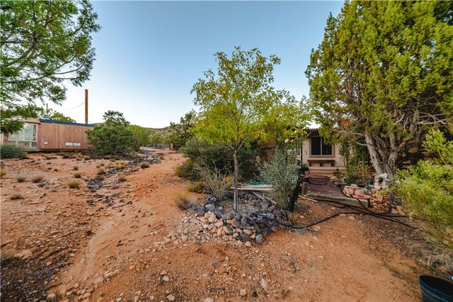 7270 N Pine Valley Drive, Hackberry, AZ 86411
