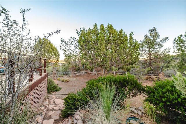 7270 N Pine Valley Drive, Hackberry, AZ 86411
