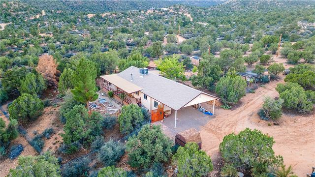 7270 N Pine Valley Drive, Hackberry, AZ 86411