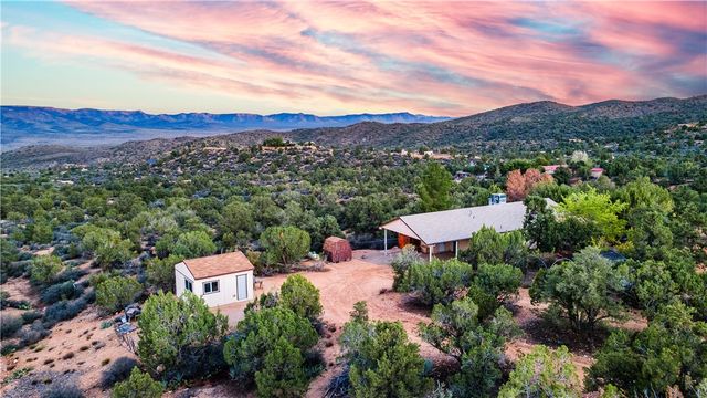 7270 N Pine Valley Drive, Hackberry, AZ 86411