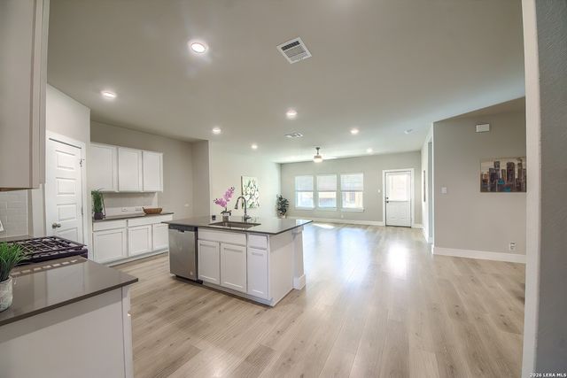 21045 Rindle, San Antonio, TX 78266