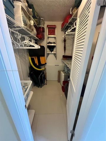 300 Three Islands Blvd 414, Hallandale Beach, FL 33009