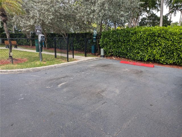 300 Three Islands Blvd 414, Hallandale Beach, FL 33009