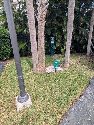 300 Three Islands Blvd 414, Hallandale Beach, FL 33009