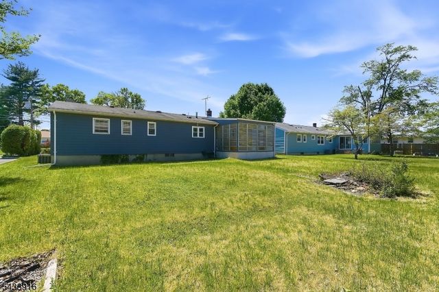154 Mulberry Ln, Middlesex Boro, NJ 08846