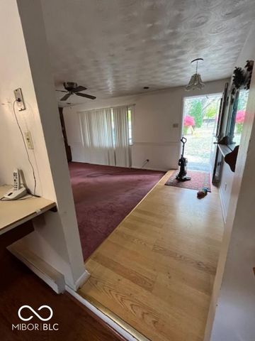 6270 S 800 E, Zionsville, IN 46077