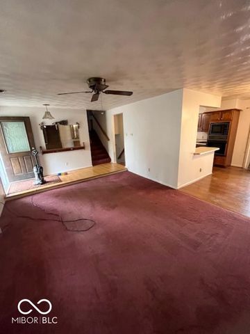 6270 S 800 E, Zionsville, IN 46077