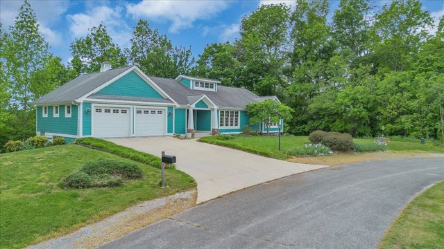 615 Seaton Dr, Smithville, TN 37166