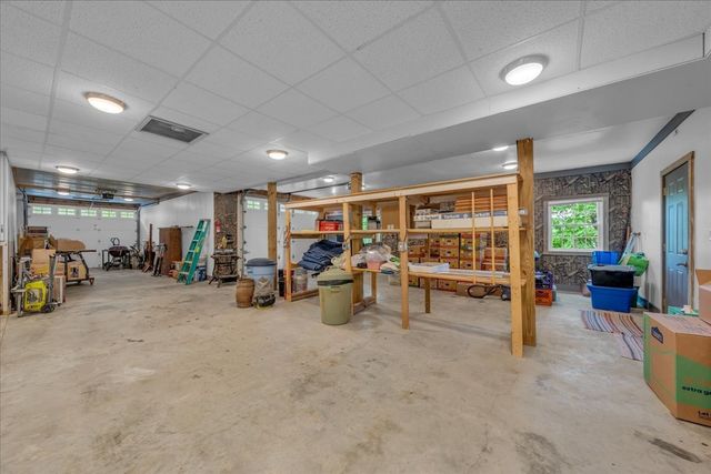 615 Seaton Dr, Smithville, TN 37166