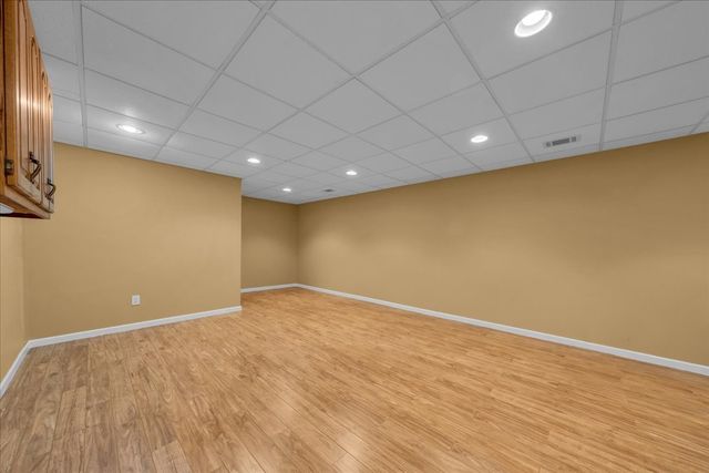 615 Seaton Dr, Smithville, TN 37166