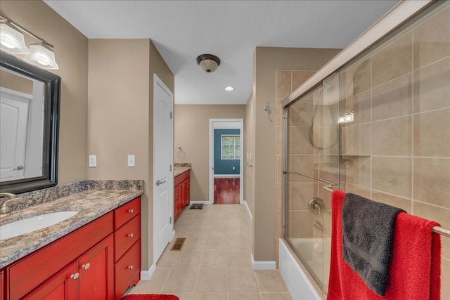 615 Seaton Dr, Smithville, TN 37166