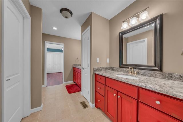 615 Seaton Dr, Smithville, TN 37166