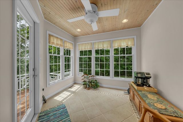 615 Seaton Dr, Smithville, TN 37166