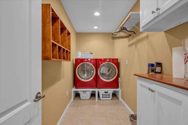 615 Seaton Dr, Smithville, TN 37166