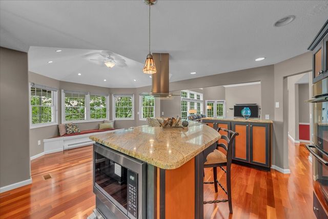 615 Seaton Dr, Smithville, TN 37166