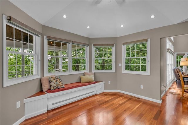 615 Seaton Dr, Smithville, TN 37166
