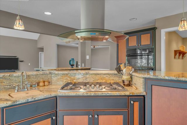 615 Seaton Dr, Smithville, TN 37166