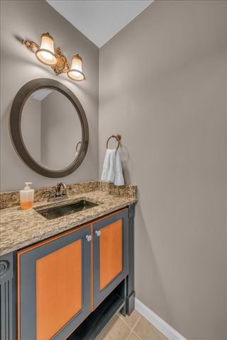 615 Seaton Dr, Smithville, TN 37166