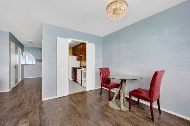 6301 N Sheridan Road 14L, Chicago, IL 60660