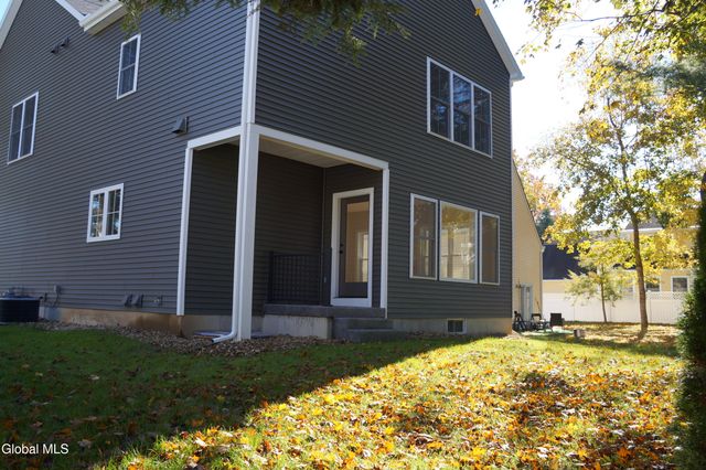 295 Jefferson Street, Saratoga Springs, Inside, NY 12866