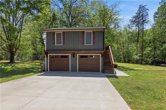 3214 Simpson Park Road, Gainesville, GA 30506
