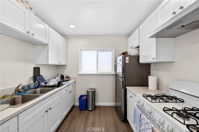 511 W Manchester, Inglewood, CA 90301