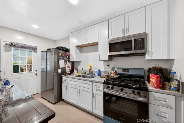 511 W Manchester, Inglewood, CA 90301