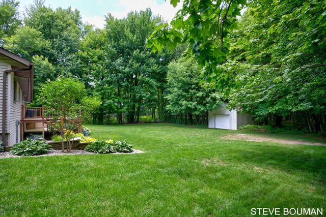5915 141st Avenue, Fillmore Twp, MI 49423