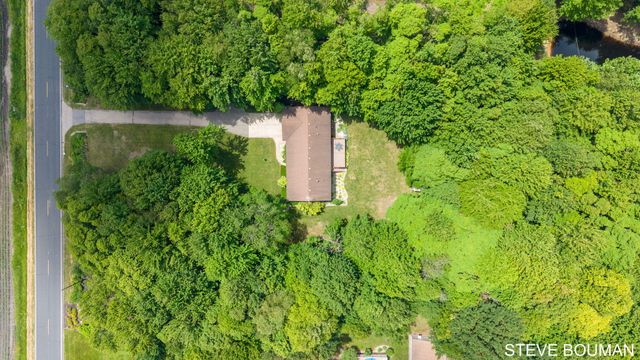 5915 141st Avenue, Fillmore Twp, MI 49423
