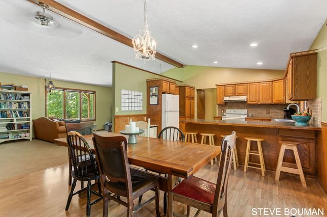 5915 141st Avenue, Fillmore Twp, MI 49423
