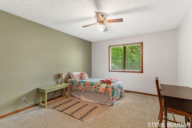 5915 141st Avenue, Fillmore Twp, MI 49423