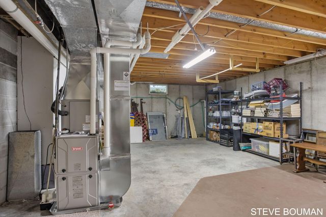 5915 141st Avenue, Fillmore Twp, MI 49423