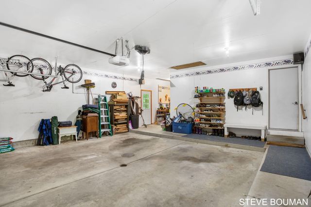 5915 141st Avenue, Fillmore Twp, MI 49423