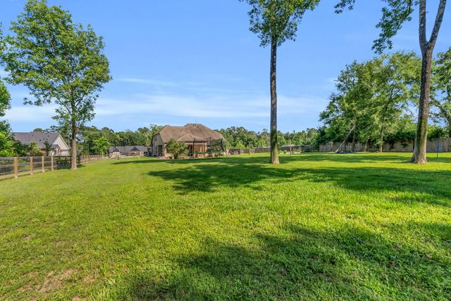 14607 Sterling Court, Willis, TX 77378