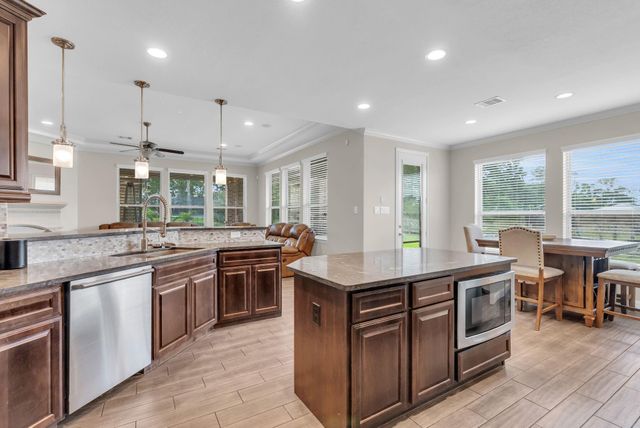14607 Sterling Court, Willis, TX 77378