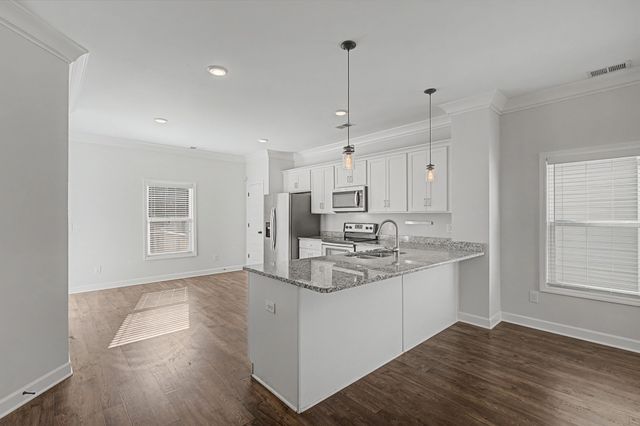 2000 Wild Oaks Ct, Antioch, TN 37013