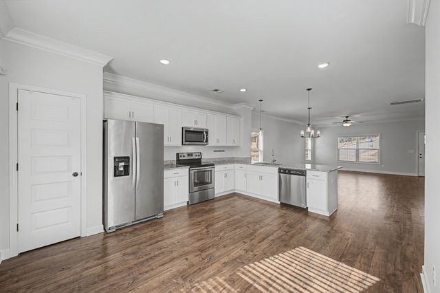 2000 Wild Oaks Ct, Antioch, TN 37013