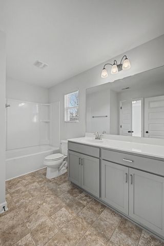 2000 Wild Oaks Ct, Antioch, TN 37013