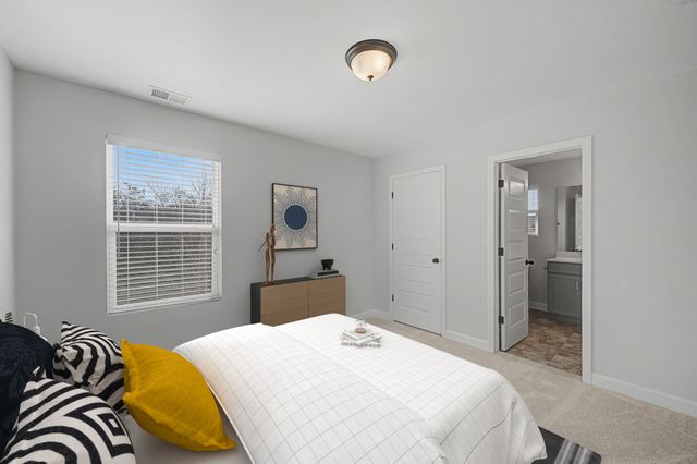 2000 Wild Oaks Ct, Antioch, TN 37013