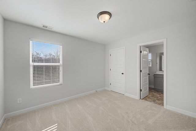 2000 Wild Oaks Ct, Antioch, TN 37013