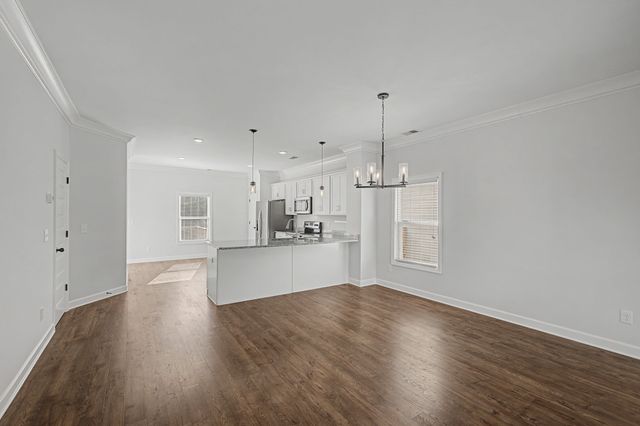 2000 Wild Oaks Ct, Antioch, TN 37013