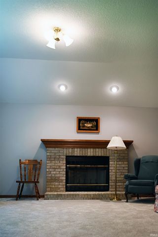 12405 Doty Road, New Haven, IN 46774